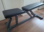 Verstelbaar Fitnessbankje, breed bijna nieuw., Sport en Fitness, Fitnessmaterialen, Ophalen, Zo goed als nieuw, Fitnessbank