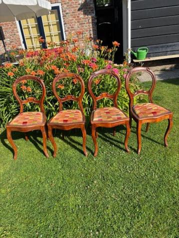 Biedemeier stoelen beschikbaar voor biedingen