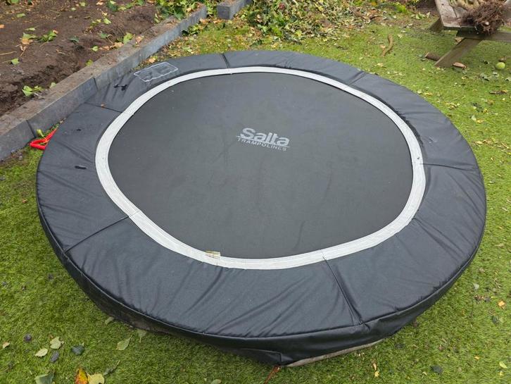 Zeer nette Salta trampoline 235 cm, Kinderen en Baby's, Speelgoed | Buiten | Trampolines, Gebruikt, Ophalen