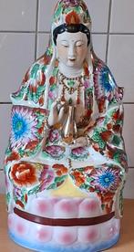 Qua Yin/bodhisattva. Chinees porselein beeld. Handpainted., Antiek en Kunst, Ophalen