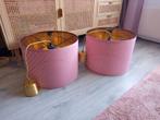 2 grote lampenkappen roze/goud met gouden pendel, Huis en Inrichting, Lampen | Lampenkappen, Ophalen, Zo goed als nieuw, Rond