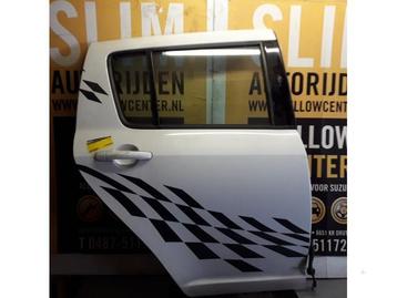 Portier 4Deurs rechts-achter van een Suzuki Swift (26U) beschikbaar voor biedingen