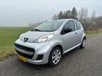 Peugeot 107 1.0 12V XR Airco 5DR 2011 Grijs, Auto's, Peugeot, Voorwielaandrijving, Zwart, Origineel Nederlands, Bedrijf