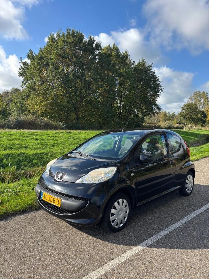Peugeot 107 1.0 12V 3DR 2009 Zwart NIEUWE APK tot 10-2026, Auto's, Peugeot, Particulier, Airbags, Airconditioning, Elektrische ramen
