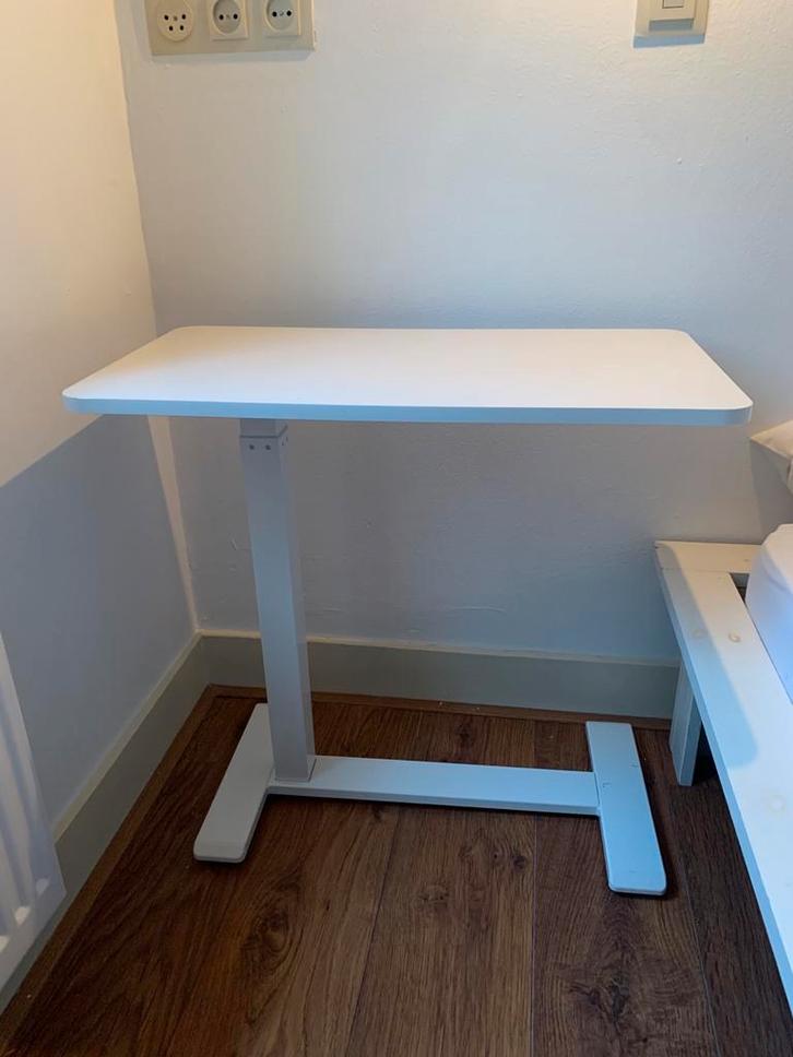 Ikea Bollsidan - laptop tafel - bijzettafel - wit, Huis en Inrichting, Tafels | Sidetables, Zo goed als nieuw, 25 tot 50 cm, Minder dan 50 cm