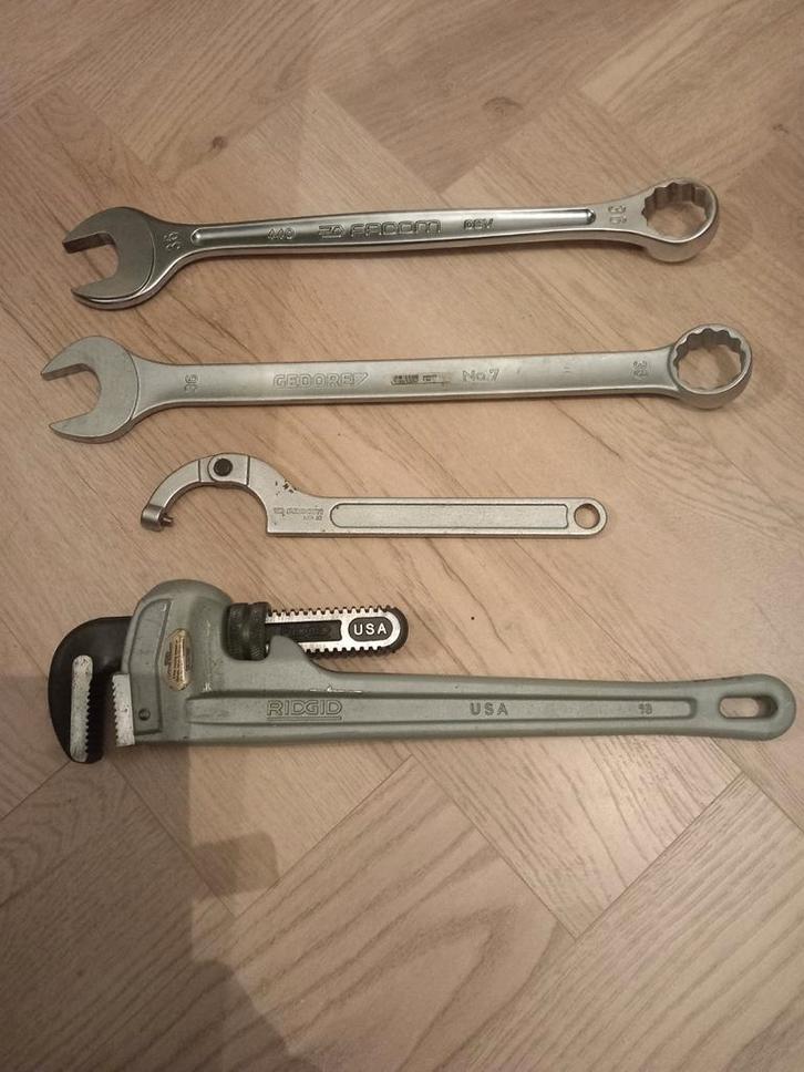 Ringsteeksleutels Gedore/ Facom 36 & Ridgid Pijpentang, Doe-het-zelf en Verbouw, Gereedschap | Handgereedschap, Zo goed als nieuw