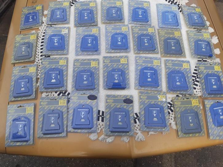 28 BLAUWE PARKEER ZONE SCHYVEN 1 EURO PER STUK, Auto diversen, Overige Auto diversen, Ophalen of Verzenden