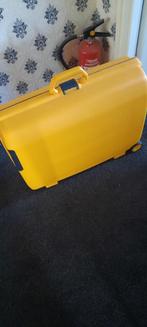 Samsonite geel koffertje weinig gebruikt 2 wielen 65/55/15, Ophalen, Zo goed als nieuw, Hard kunststof, Minder dan 50 cm