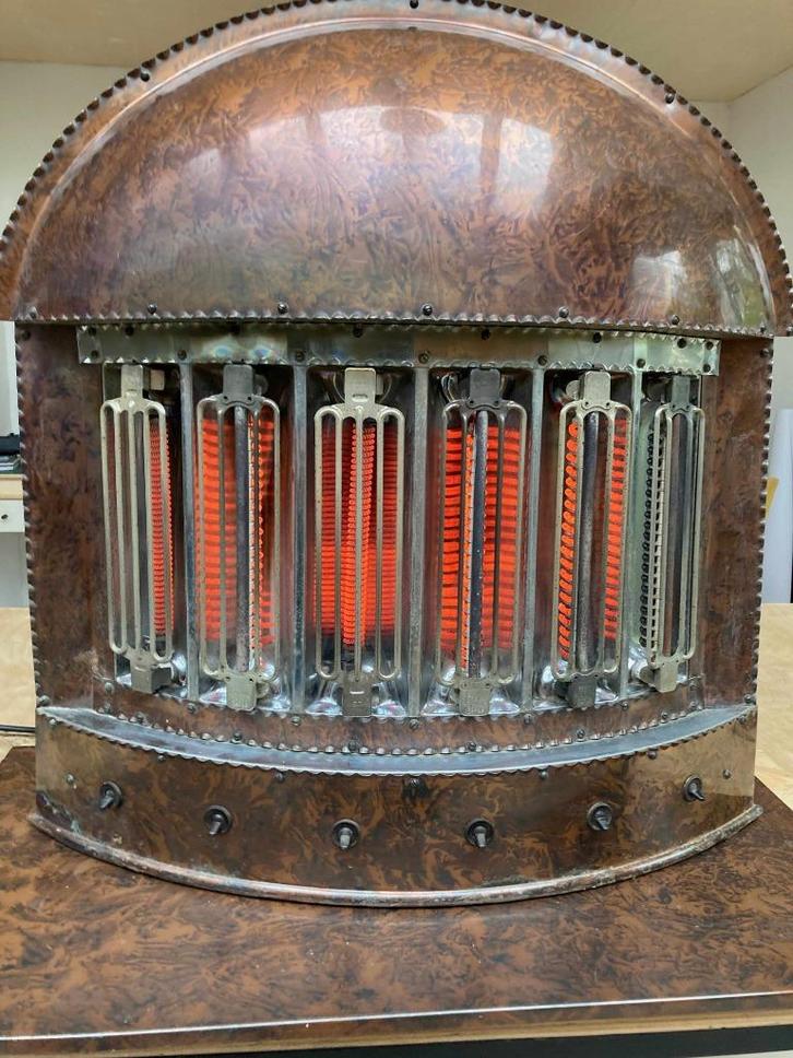 Antieke elektrische straalkachel, €150, Antiek en Kunst, Antiek | Overige Antiek, Ophalen