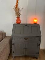 Secretaire met prachtig houtsnijwerk, klein en smal model., Ophalen of Verzenden, Gebruikt, Secretaire, bureau met klep, eiken kast met houtsnijwerk