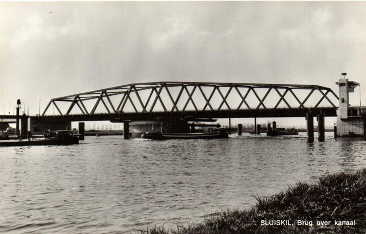 Sluiskil, Brug over kanaal - boten - ongelopen, Verzamelen, Ansichtkaarten | Nederland, Ongelopen, Noord-Brabant, Voor 1920, Ophalen of Verzenden