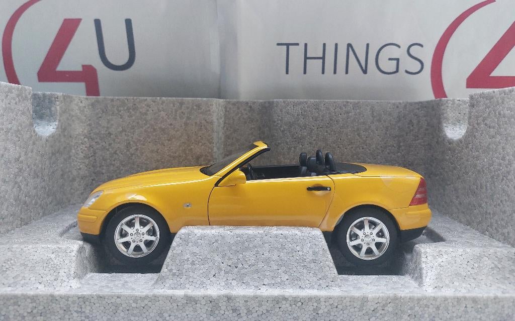 Norev 1:18 Mercedes-Benz SLK 200 Roadster 1996-2000 geel, Hobby en Vrije tijd, Modelauto's | 1:18, Ophalen of Verzenden, Nieuw