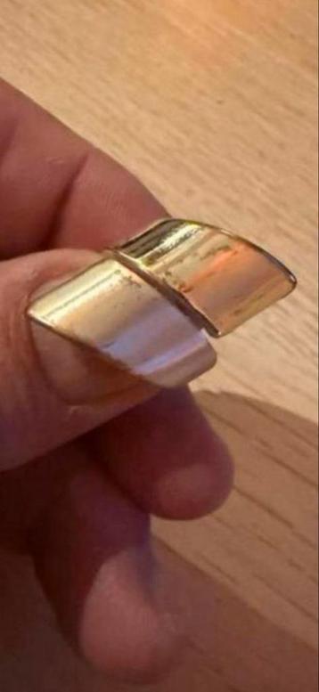 Goudkleurige Ring - Moderne Stijl maat 19 beschikbaar voor biedingen