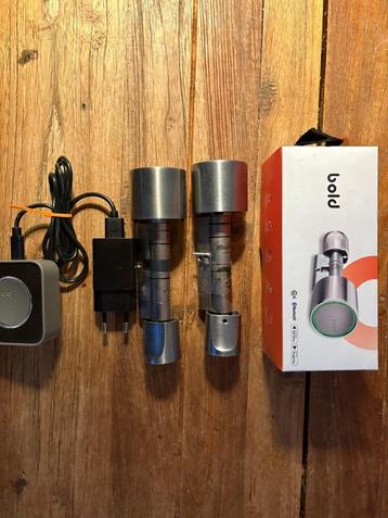 SET 3 x Bold Smartlock SX33 + 1 x Bold Connect beschikbaar voor biedingen