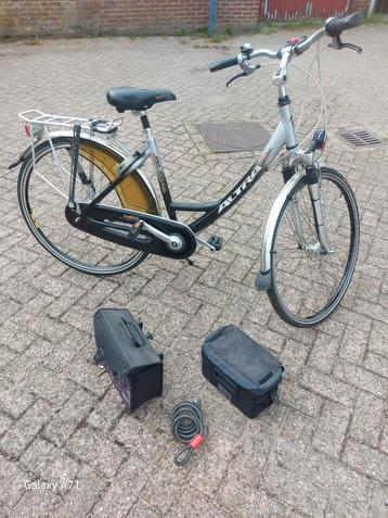 Meisjes school fiets beschikbaar voor biedingen