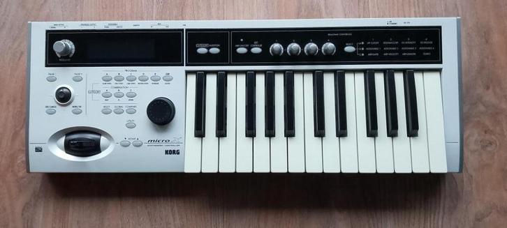 Korg Micro X synthesizer/soundbank, Muziek en Instrumenten, Synthesizers, Zo goed als nieuw, Overige aantallen, Korg, Met koffer of flightcase