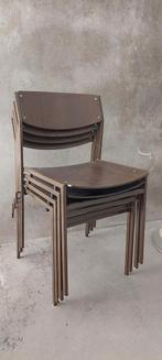 5 gijs van der sluis stapelstoelen in bruin hout en metaal, Ophalen, Gebruikt, Bruin, Vijf, Zes of meer stoelen
