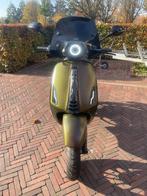 Vespa Sprint Custom en Special paint en forged carbon 3537KM, Fietsen en Brommers, Ophalen, Overige modellen, Maximaal 45 km/u