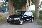 Volkswagen Polo 1.2 5DRS 2011 zwart nette auto - Nieuwe APK, Auto's, Zwart, 1199 cc, Zwart, Bedrijf