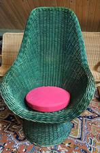 Vintage rotan kuipstoel met hoge rug igst, Ophalen, Zo goed als nieuw, Rotan