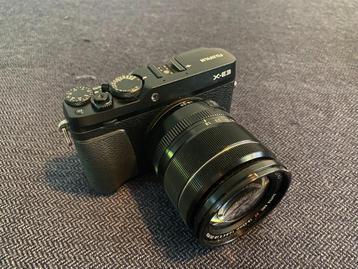 FujiFilm X-E3 systeemcamera met 18-55 lens en toebehoren beschikbaar voor biedingen