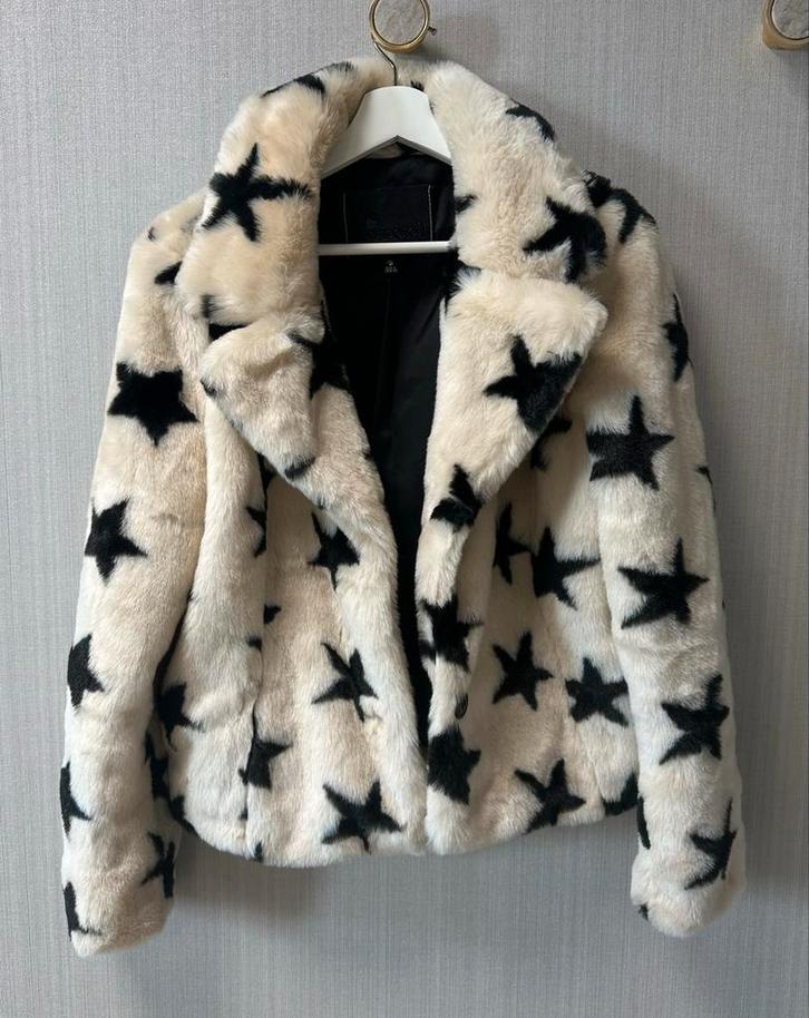 Goosecraft Fake Fur Jas Sterrenprint, Kleding | Dames, Jassen | Zomer, Zo goed als nieuw, Maat 38/40 (M), Wit, Ophalen of Verzenden