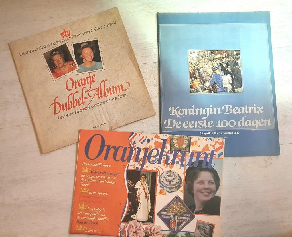 Verzameling oranje memorabilia - boeken - krant - poster, Verzamelen, Koninklijk Huis en Royalty, Ophalen of Verzenden, Gebruikt