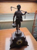 Antieke pendule met bronzen beeld, Antiek en Kunst, Antiek | Klokken, Ophalen