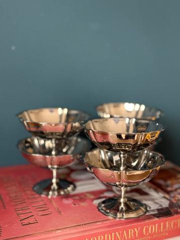 Set van 6 vintage vlinder coupes beschikbaar voor biedingen
