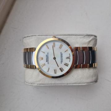Klassieke rolex nooit gedragen  beschikbaar voor biedingen