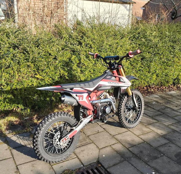 Ultra Pitbike / Dirtbike / Crossmotor 125cc, Fietsen en Brommers, Brommers | Crossbrommers, Zo goed als nieuw, Overige merken