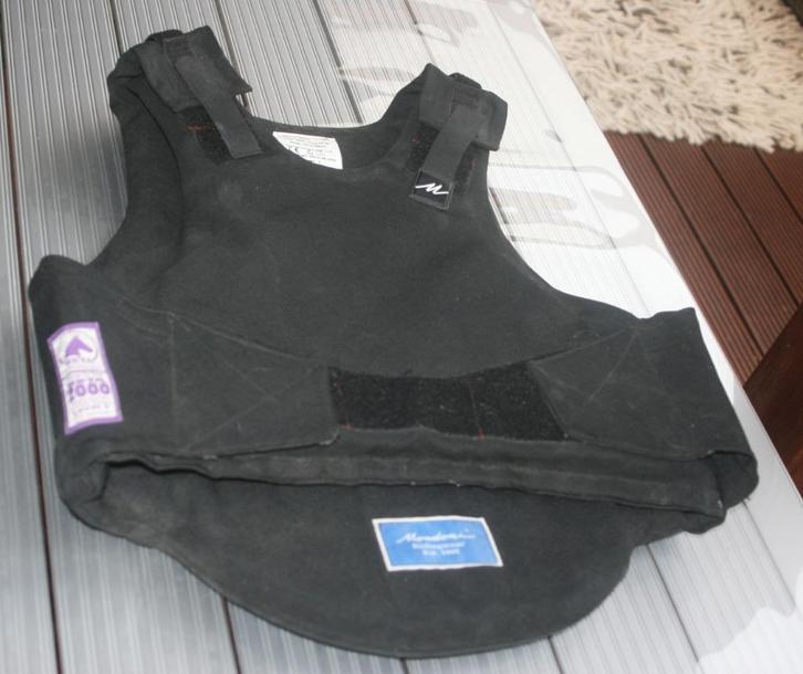 Ongebruikte bodyprotector voor 11-14 jaar.  Zie maat label, Dieren en Toebehoren, Paarden en Pony's | Beschermers, Nieuw, Rijden