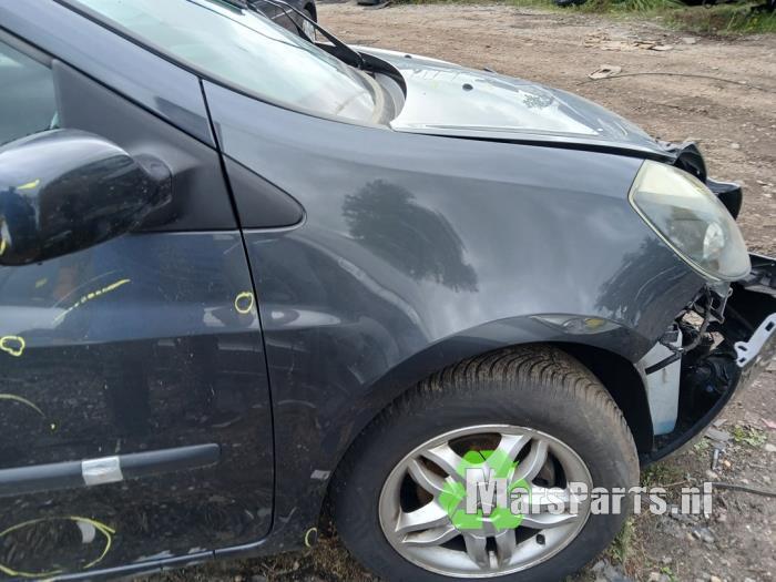 Scherm rechts-voor van een Renault Clio, Auto-onderdelen, Carrosserie en Plaatwerk, Renault, Gebruikt, 3 maanden garantie, Ophalen of Verzenden