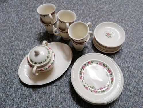 Wedgewood Rosalind, Huis en Inrichting, Keuken | Servies, Zo goed als nieuw, Wedgwood, Aardewerk, Ophalen