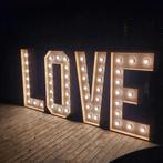 LOVE lichtletters te huur (andere letters ook beschikbaar), Ophalen, Zo goed als nieuw