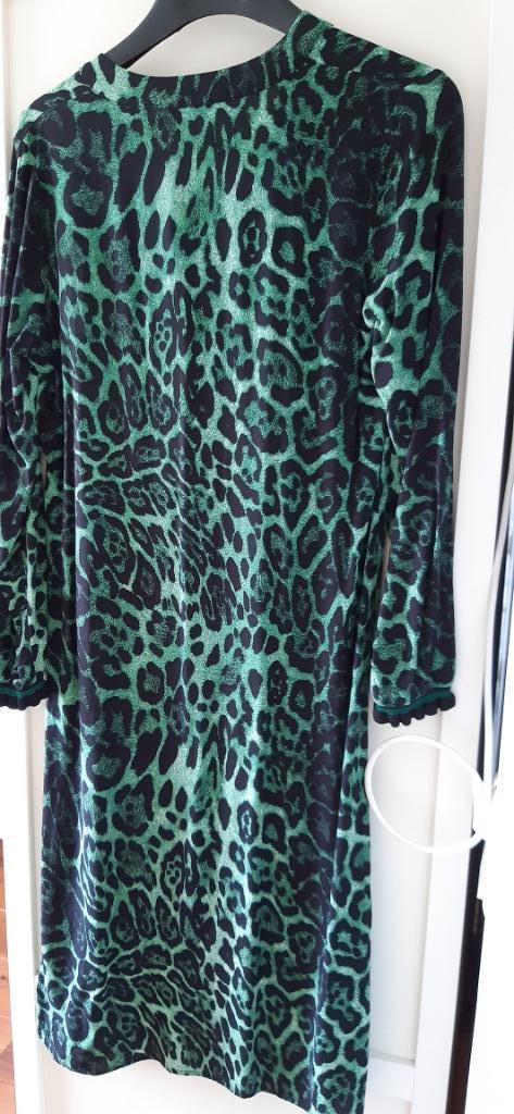 Jurk: merk Geisha, maat M, Kleding | Dames, Jurken, Zo goed als nieuw, Maat 38/40 (M), Zwart, Knielengte, Ophalen of Verzenden