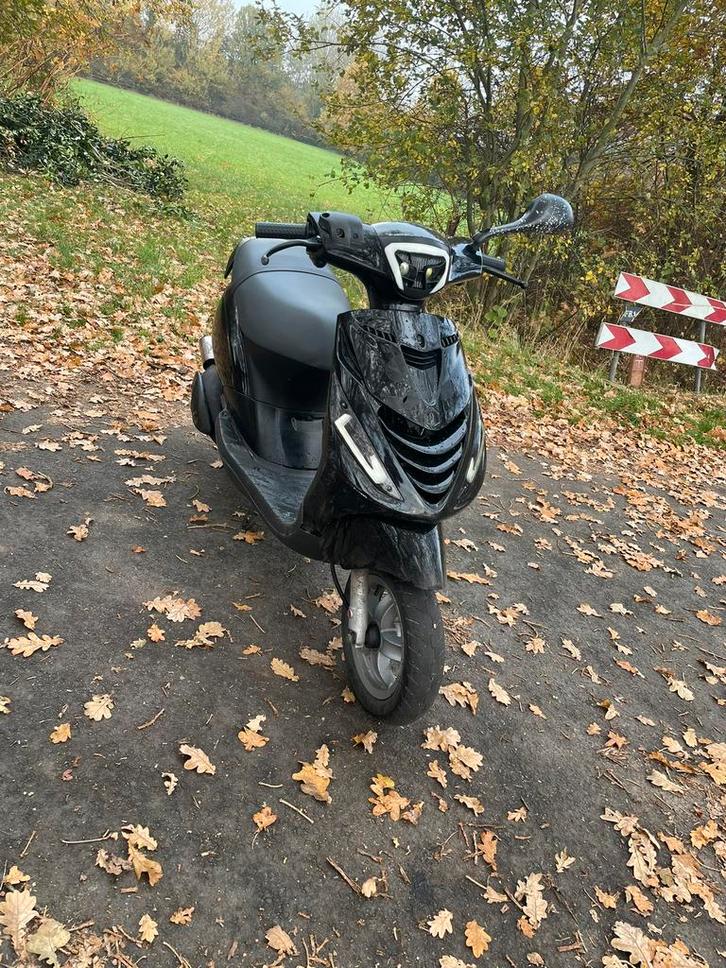 Piaggio zip 2000 2t 70, Fietsen en Brommers, Scooters | Piaggio, Zo goed als nieuw, Zip, Tweetakt, Ophalen
