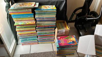 Partij disney boeken beschikbaar voor biedingen