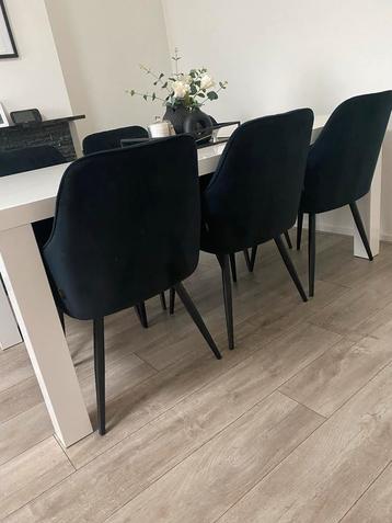 6 Zwarte Velvet Eetstoelen - Stijlvol en Comfortabel! beschikbaar voor biedingen