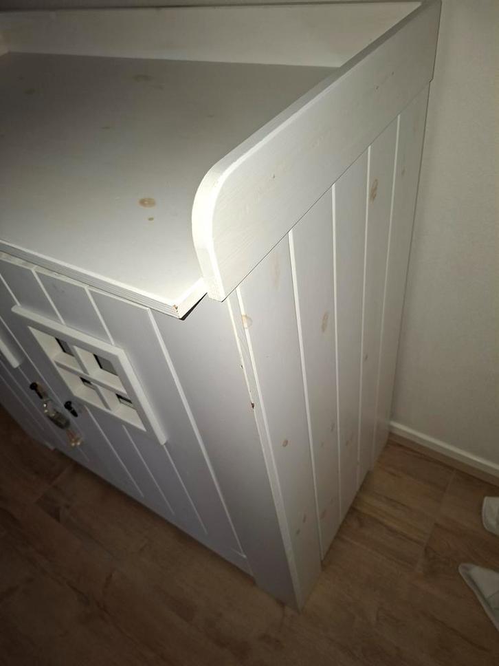 Ledikantje en commode set, Kinderen en Baby's, Kinderkamer | Commodes en Kasten, Gebruikt, 90 tot 105 cm, 100 cm of meer, 50 tot 70 cm