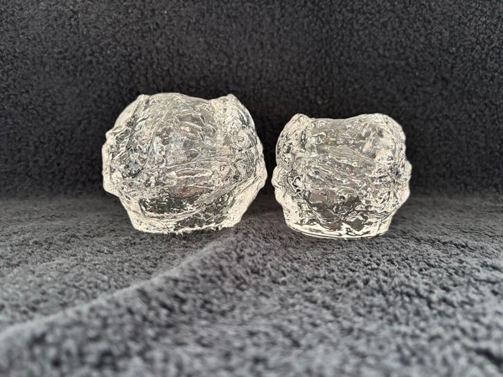 Kosta Boda Snowball (medium + small), Antiek en Kunst, Antiek | Glas en Kristal, Ophalen of Verzenden