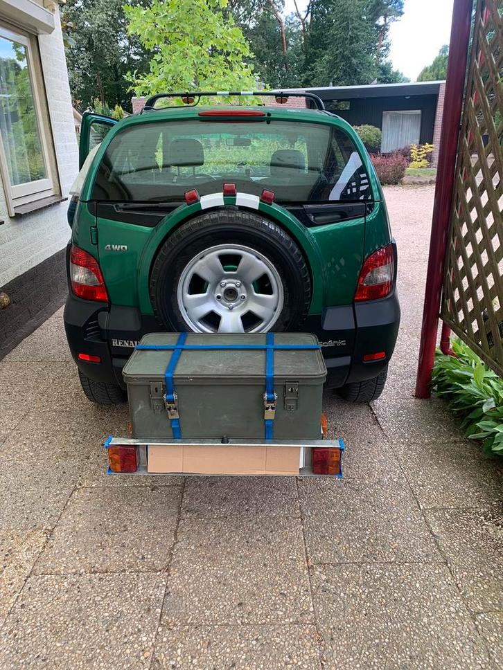 Kampeercombinatie.3dl. Bagagedrager + Bagagebox + Sjorriemen, Caravans en Kamperen, Kampeeraccessoires, Zo goed als nieuw, Ophalen of Verzenden