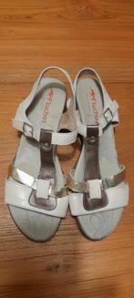 Fluchos, sandalen,wit-goud, 41, i.g.st, Kleding | Dames, Schoenen, Gedragen, Fluchos, Sandalen of Muiltjes, Ophalen of Verzenden