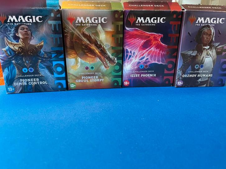 Magic Pioneer Challenger decks, Hobby en Vrije tijd, Verzamelkaartspellen | Magic the Gathering, Zo goed als nieuw, Speeldeck