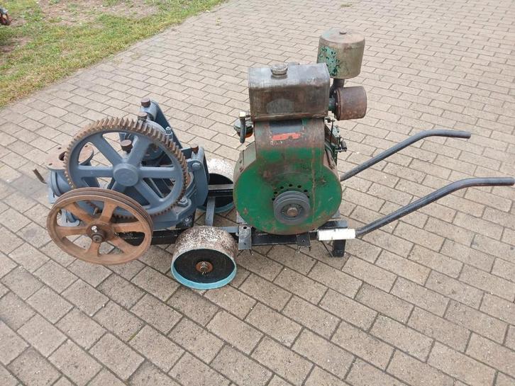 Petter Paz1 met kattekop Waterpomp op Onderstel, Doe-het-zelf en Verbouw, Motoren, Dieselmotor, Ophalen