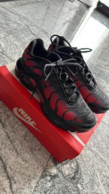 NIKE AIR MAX TUNED 1 - Red/Black - 38.5 beschikbaar voor biedingen