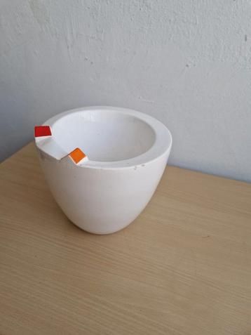 "Bebouwde Kom" vaas / pot - Olav Slingerland (1969) keramiek beschikbaar voor biedingen