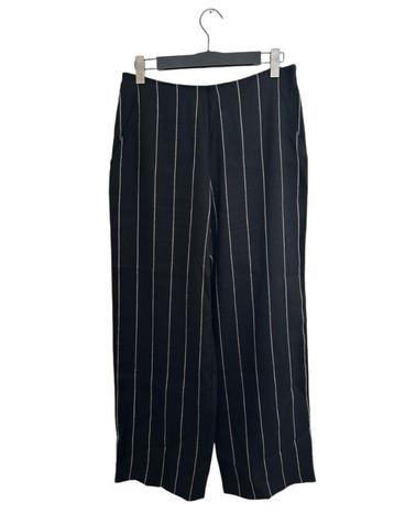Oska broek XL beschikbaar voor biedingen
