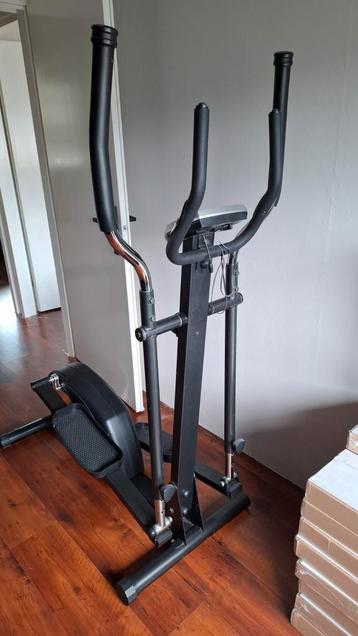 Crosstrainer- In zeer goede staat. beschikbaar voor biedingen