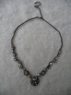 Aparte zilverkleurige ketting met kristallen, AB, Ophalen, Overige materialen, Zo goed als nieuw, Zilver